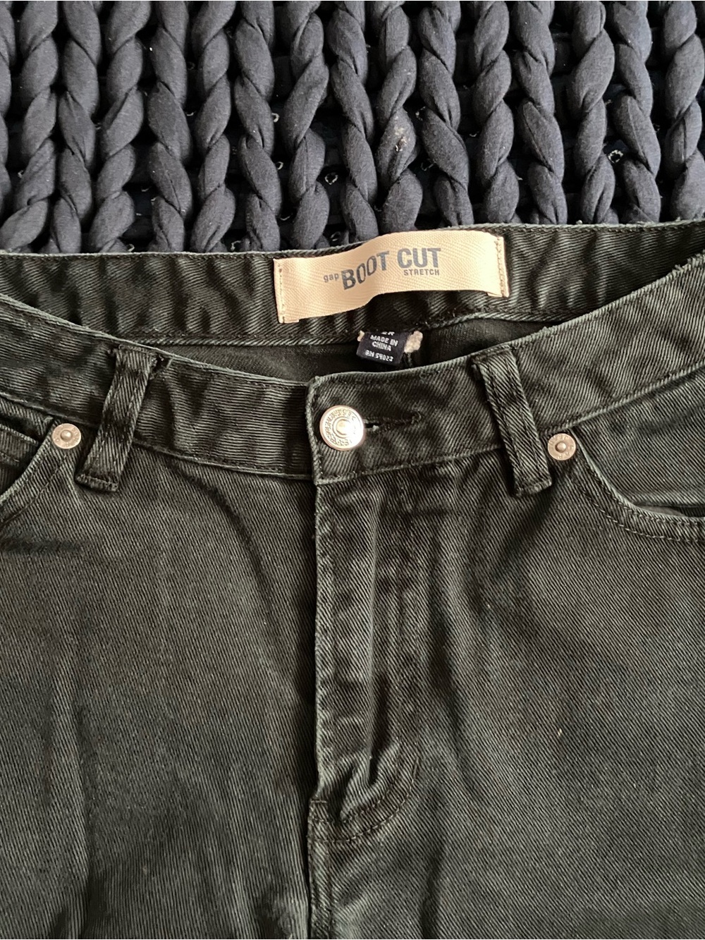 GAP Black Boot-Cut Jeans - Picture 4 of 8